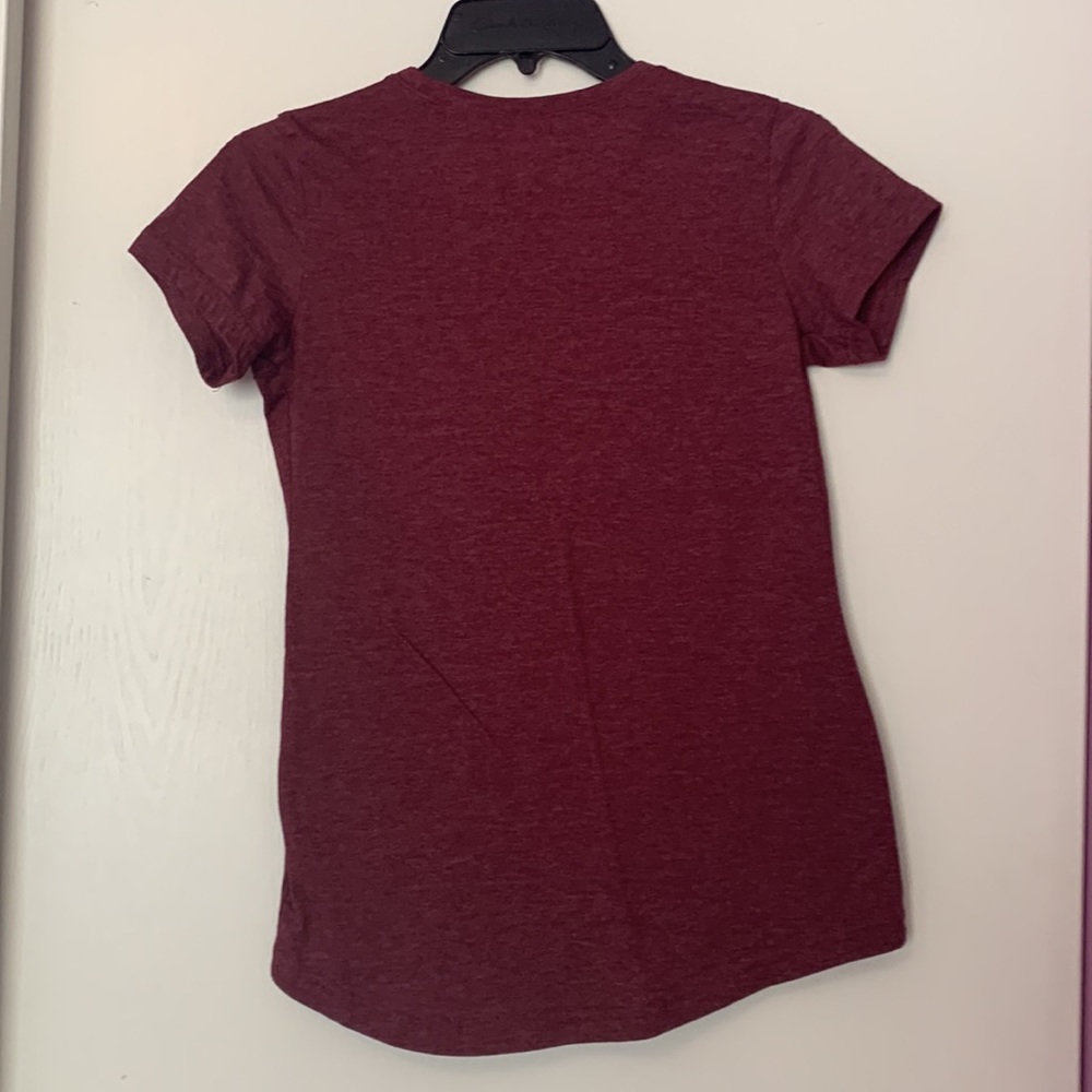 3 Reebok Workout tees - Picture 13 of 14